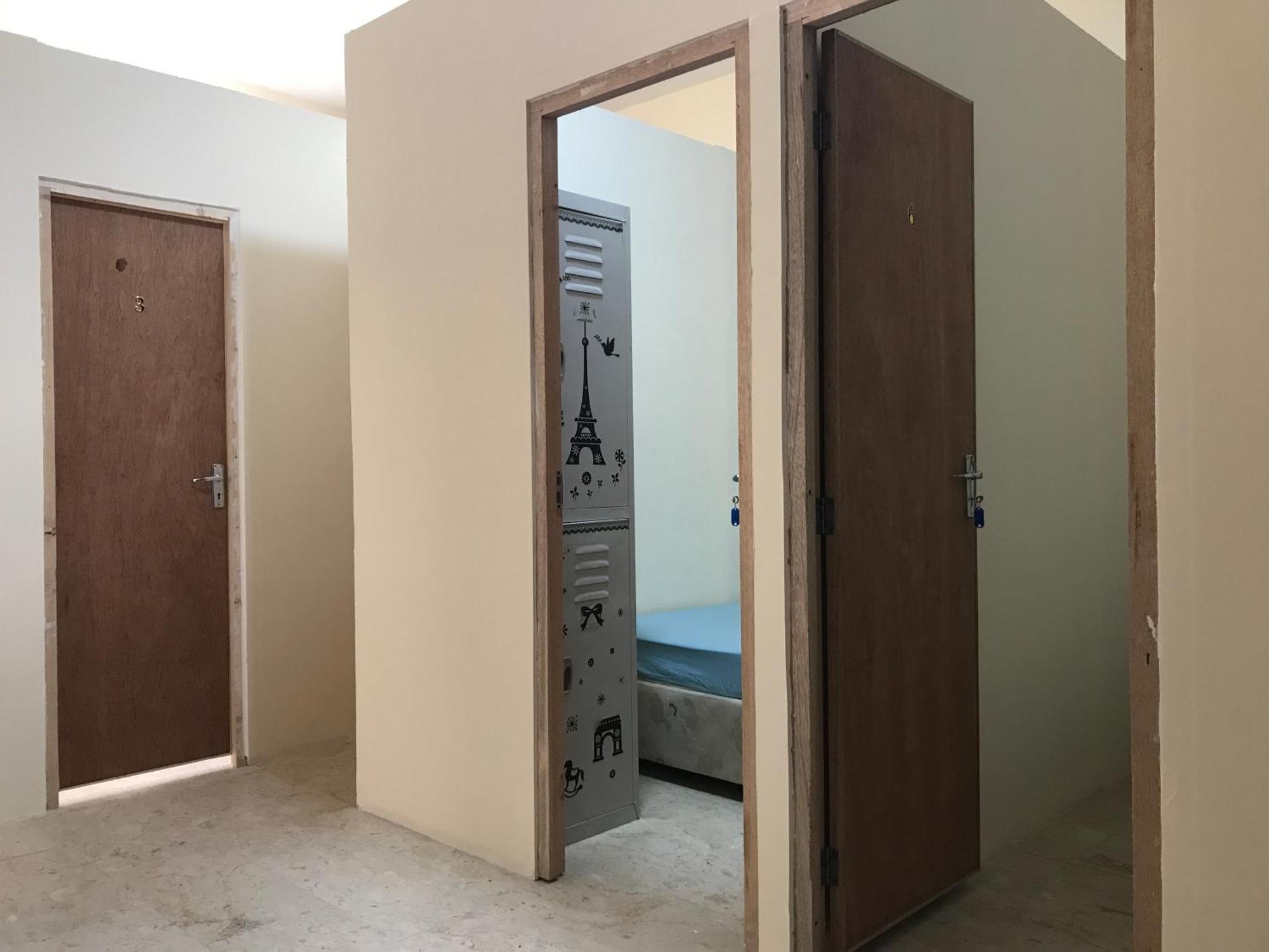 Backpacker'S Bed - No Parking Space Abu Dabi Exterior foto