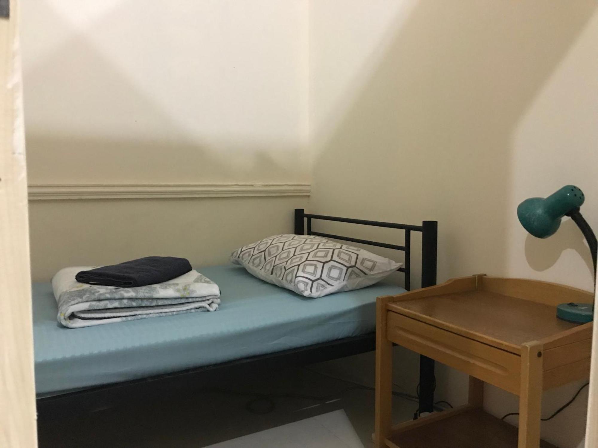 Backpacker'S Bed - No Parking Space Abu Dabi Exterior foto